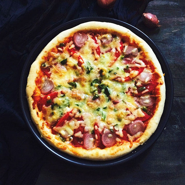小洋葱培根披萨