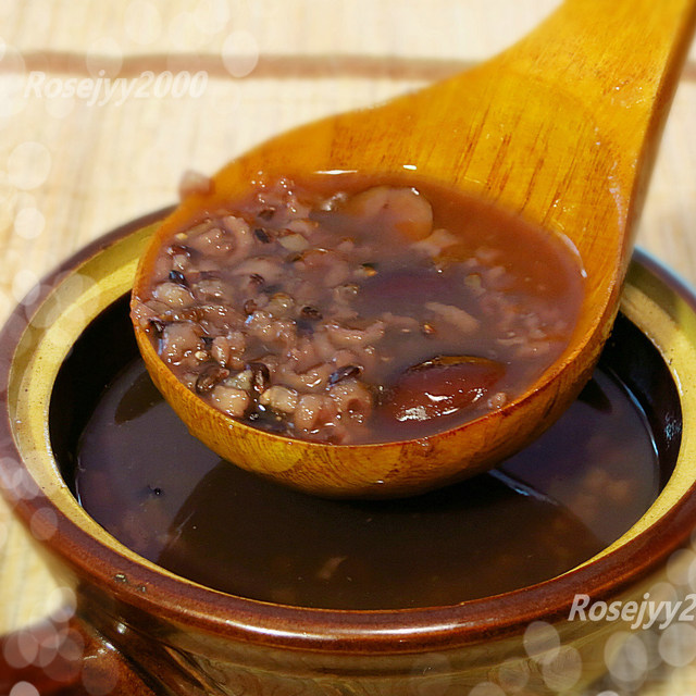 黑糯米红枣粥