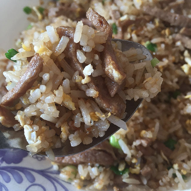 牛肉丸蛋炒饭