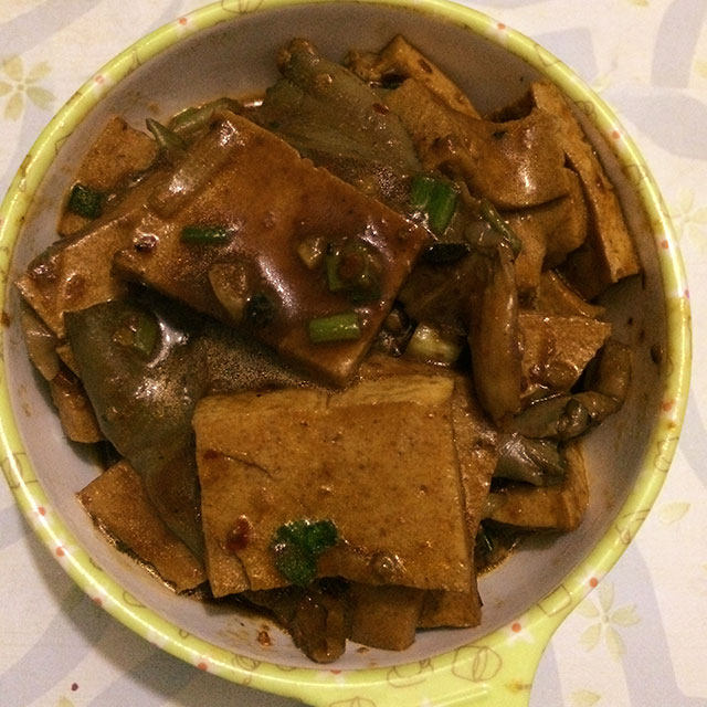 平菇素烧千叶豆腐