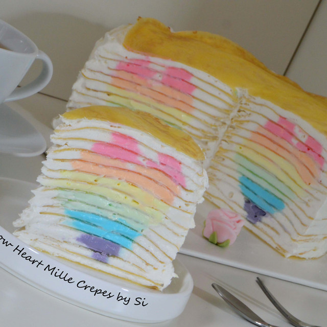 彩虹爱心千层蛋糕