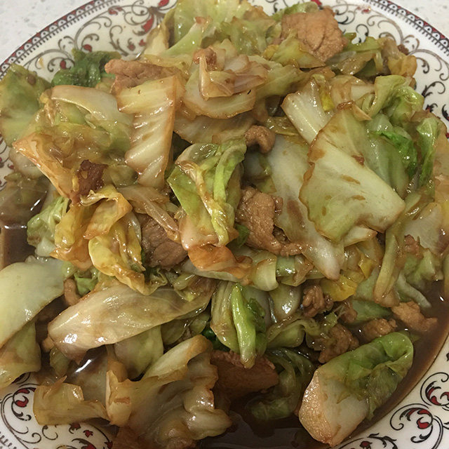 圆白菜炒肉片