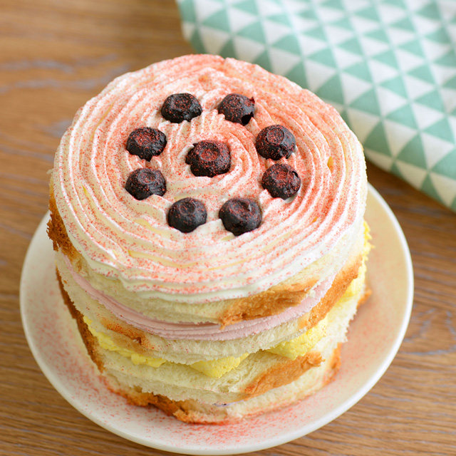 切片面包彩虹水果蛋糕