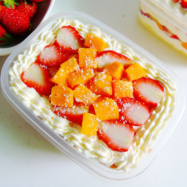 水果盒子蛋糕