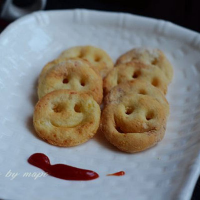 六一儿童节美食--笑脸土豆饼