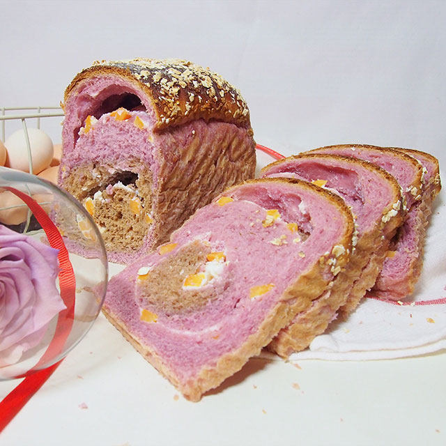 紫薯燕麦奶酪吐司