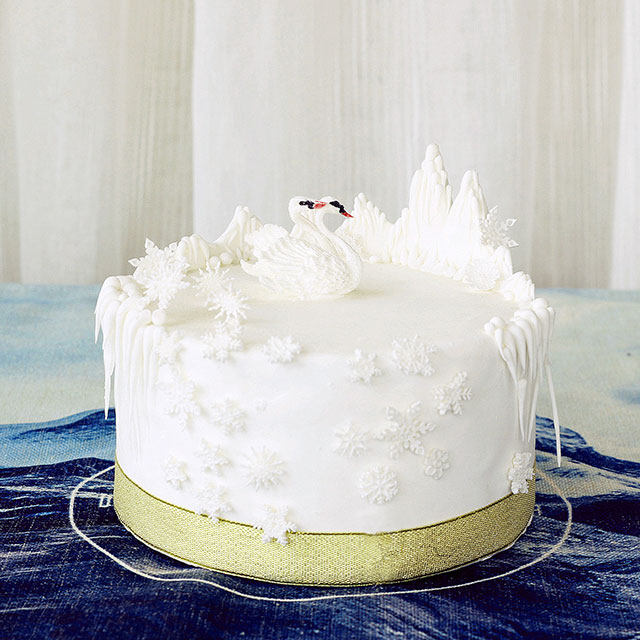 白天鹅翻糖蛋糕