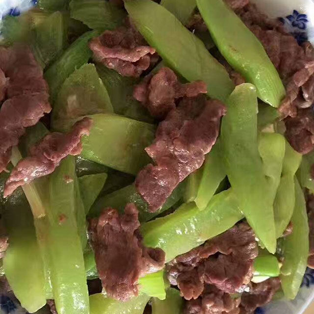 莴笋炒牛肉