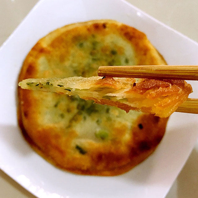 香酥葱油饼(饺子皮）