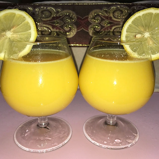 鲜榨果汁-香橙百香果柠檬汁🍹
