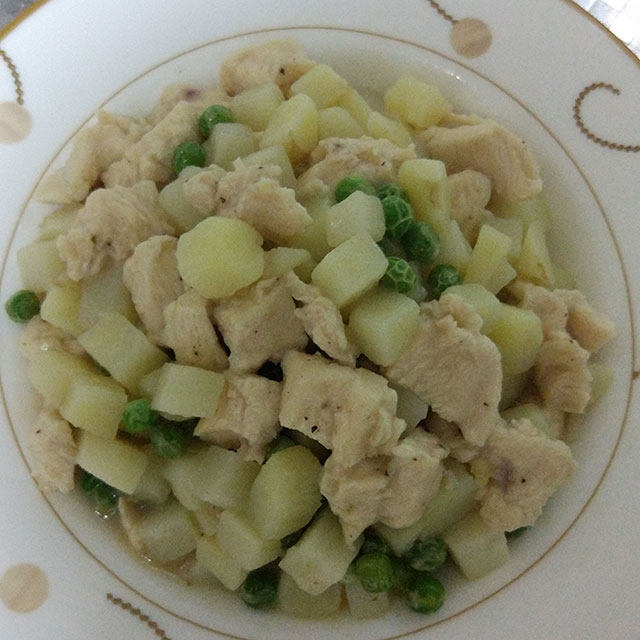 土豆鸡丁(白色版)
