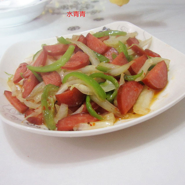白菜青椒炒火腿