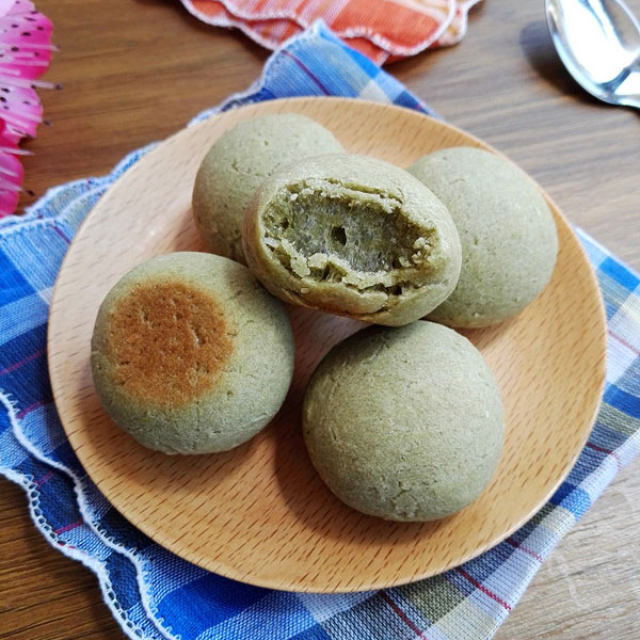 抹茶椰蓉麻糬小面包