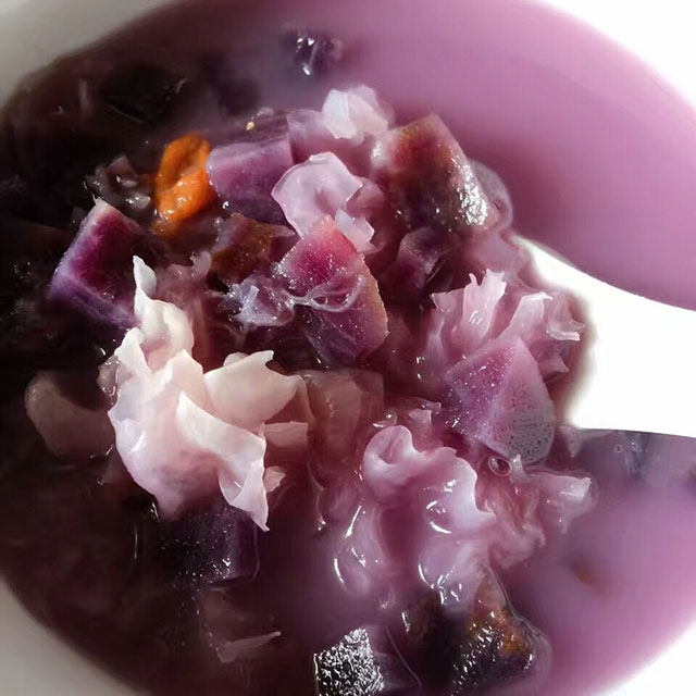夏季冰凉紫薯银耳汤