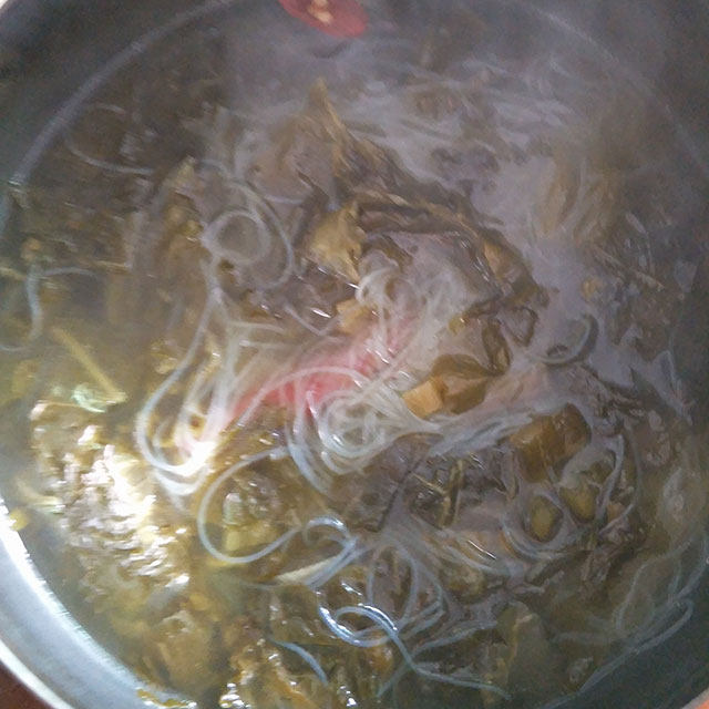 酸菜粉丝汤