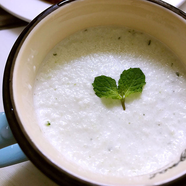 青瓜牛奶蜂蜜饮