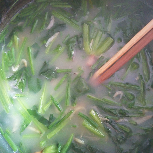菠菜虾皮汤