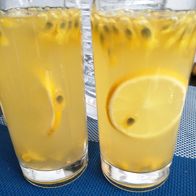 百香果柠檬蜂蜜汁