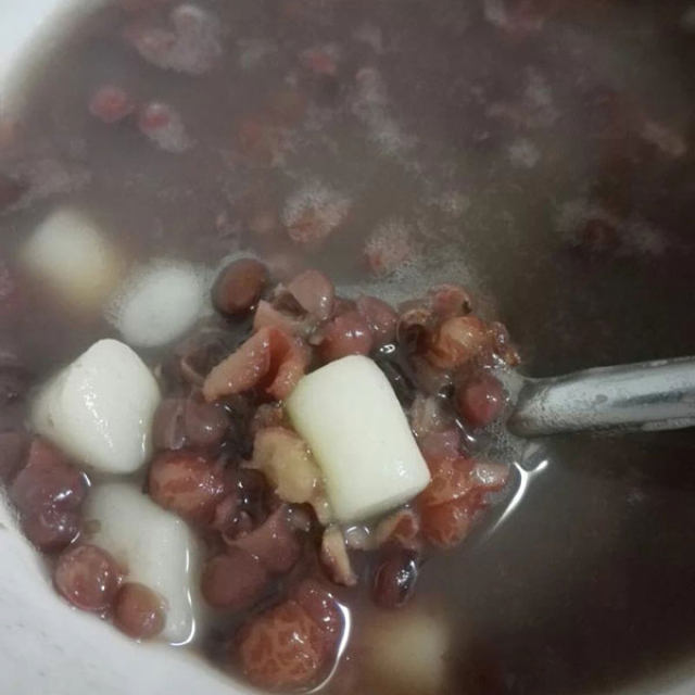 糯米圆子红豆汤