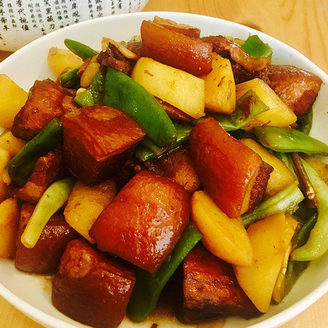 土豆豆角炖红烧肉