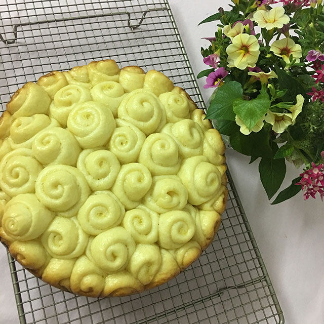 电饭煲玫瑰花面包