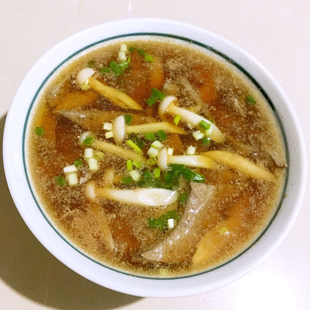 鲜菇猪肝汤
