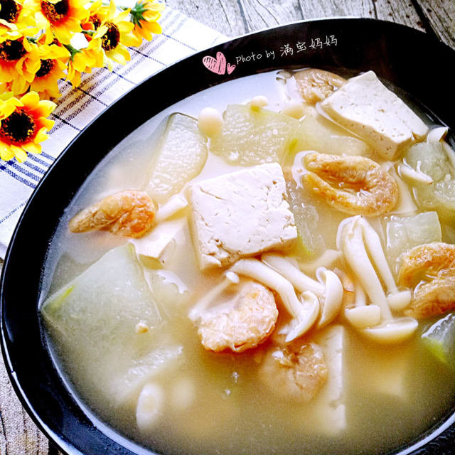 冬瓜海米鲜蘑豆腐汤
