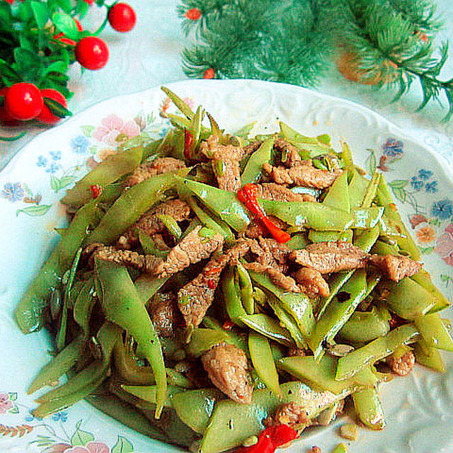 峨眉豆丝炒瘦肉----农家菜