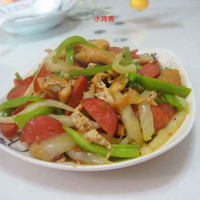 香肠油豆腐白菜丝