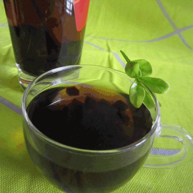 龟苓膏红茶蜂蜜饮