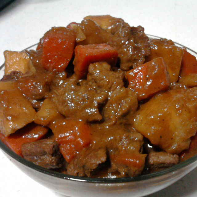 胡萝卜土豆焖牛肉