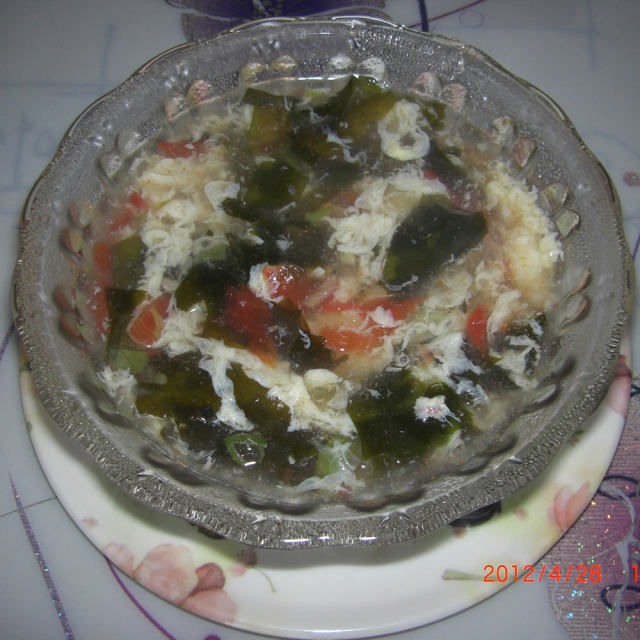 螺旋藻西红柿鸡蛋汤