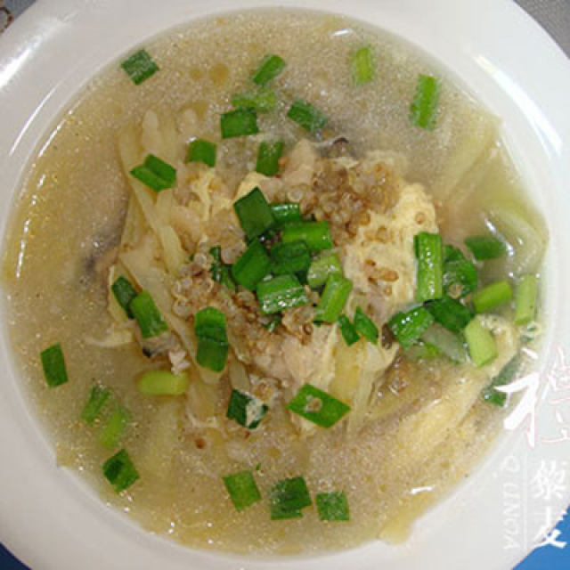 海鲜藜麦疙瘩汤