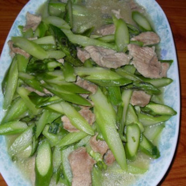 芦笋炒肉片