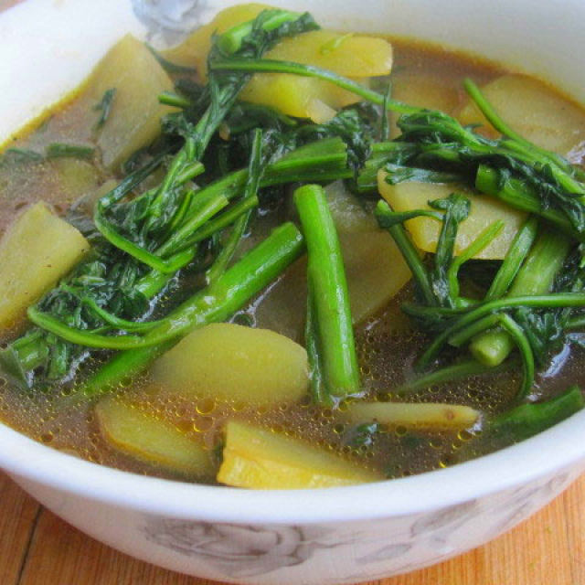 柳蒿芽土豆汤