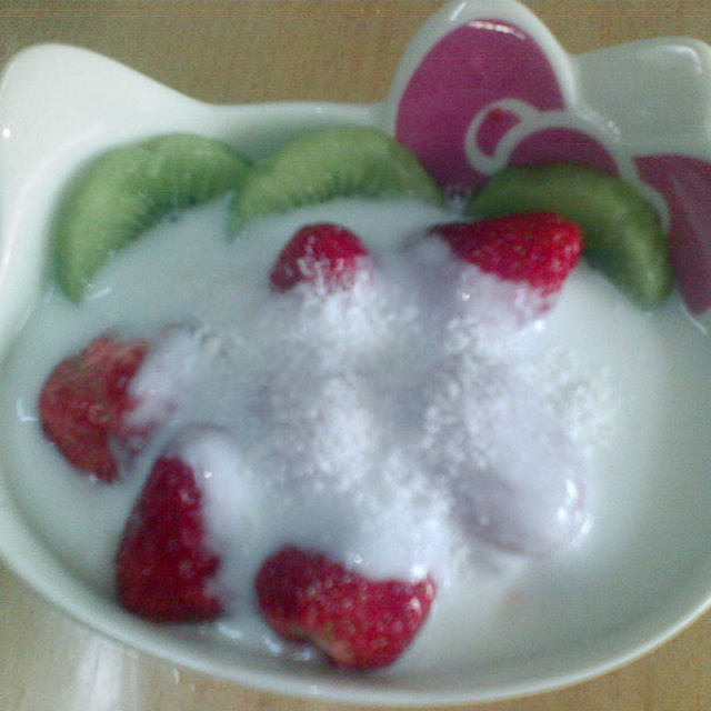 椰蓉水果酸奶