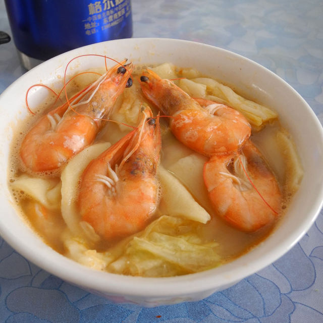 大虾白菜面片汤