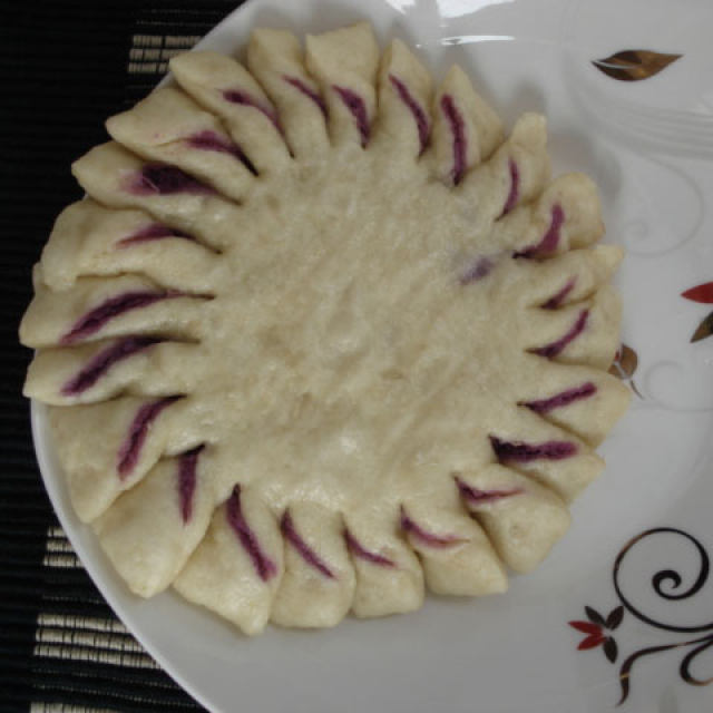太阳花紫薯饼