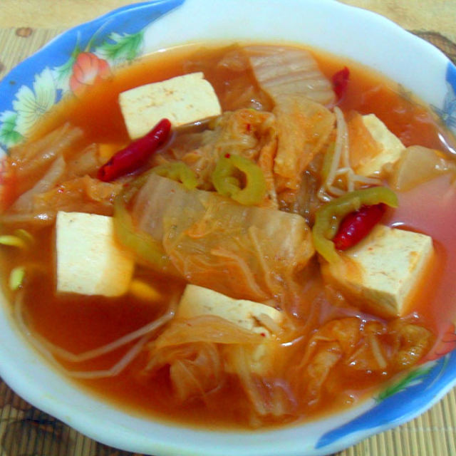 开胃汤——韩式辣白菜豆腐汤