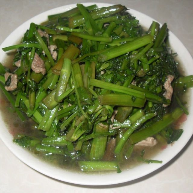水芹菜炒肉片