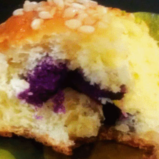 DIY---超好吃的葡萄紫薯面包