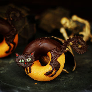 万圣节炸毛小黑猫—创意巧克力甜甜圈