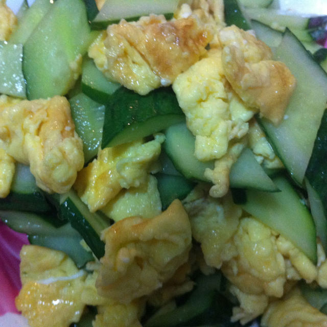 黄瓜炒鸡蛋--最适合夏天吃的炒菜