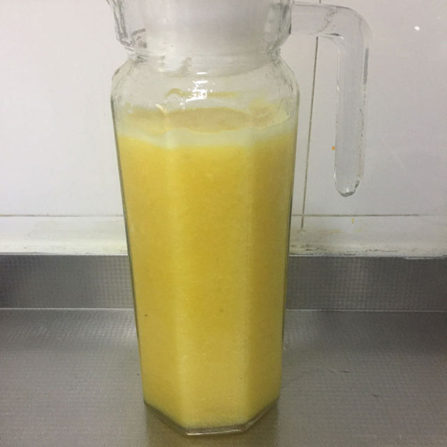 菠萝橙子果汁