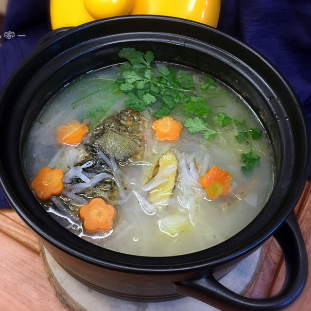 【金华】萝卜丝鲫鱼汤