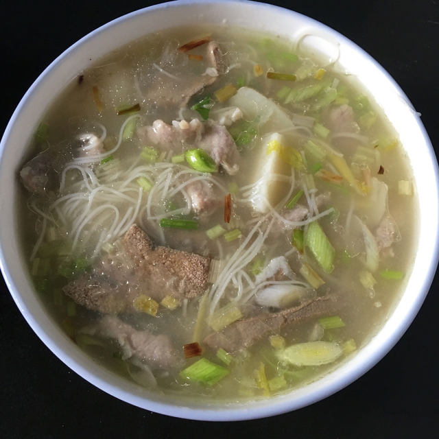 【漳州】猪肝瘦肉马蹄面线汤