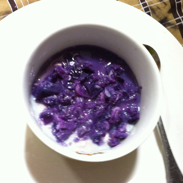 紫甘蓝鸡蛋豆腐羹