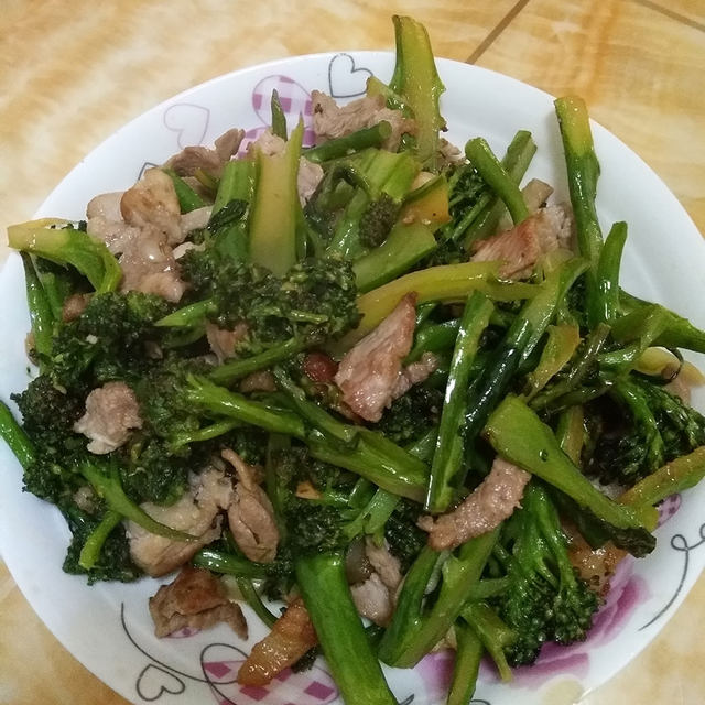 西兰花炒廋肉