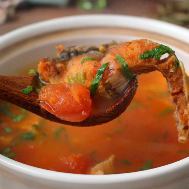 西红柿炸鱼汤