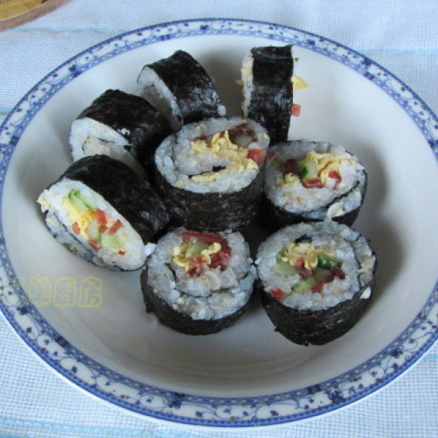 寿司（最普通的海苔卷）
